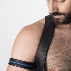 RoB Accessoires Brassard Cuir Ajustable 8 RoB Accessoires Brassard Cuir Ajustable -Vestiaire Fetish Soldes brassard cuir ajustable 3
