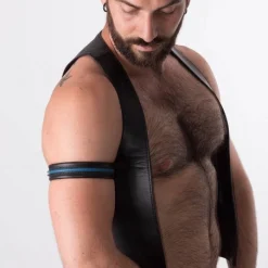 RoB Accessoires Brassard Cuir Ajustable 9 RoB Accessoires Brassard Cuir Ajustable -Vestiaire Fetish Soldes brassard cuir ajustable 4