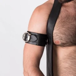 RoB Accessoires Brassard Cuir Boucle SM -Vestiaire Fetish Soldes brassard cuir boucle sm 4