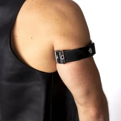 RoB Accessoires Brassard Cuir Cockring -Vestiaire Fetish Soldes brassard cuir cockring 2
