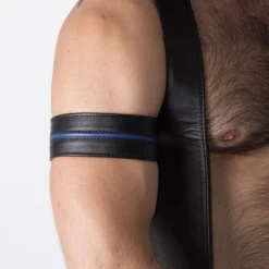 RoB Accessoires Brassard Large Ajustable Pressions 10 RoB Accessoires Brassard Large Ajustable Pressions -Vestiaire Fetish Soldes brassard large ajustable pressions 27