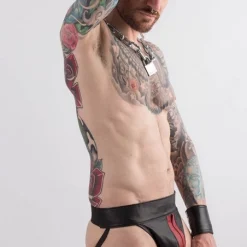 Rob Jockstrap Zippé Bandes Rouges Cuir -Vestiaire Fetish Soldes jockstrap zippe bandes rouges cuir 2