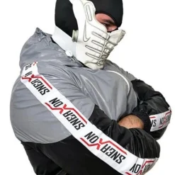 Masque Nike Shox - Sneakermask -Vestiaire Fetish Soldes masque nike air max sneakermask 8